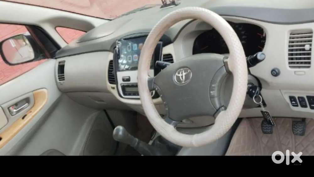 Toyota Innova 2010 Diesel 115000 Km Driven