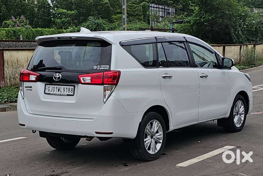 Toyota Innova Crysta 2.4 Gx 8 Str, 2023, Diesel