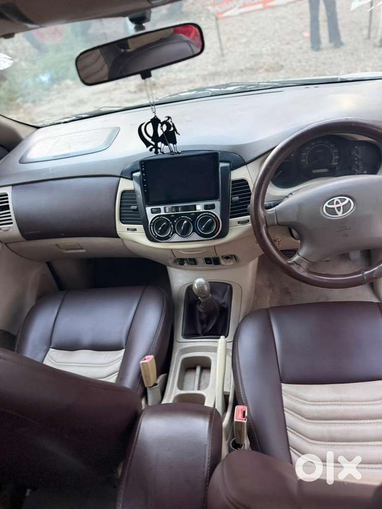 Toyota Innova 2005 Diesel Well Maintained