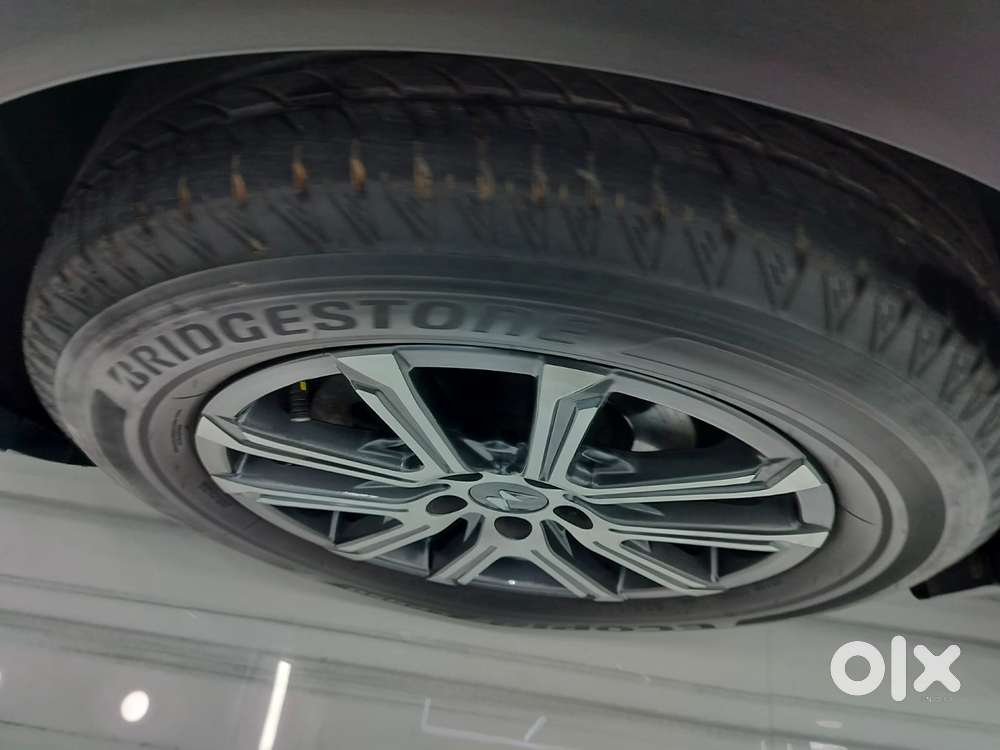 Mahindra Xuv700 2.2 Ax 7 Diesel Mt Str, 2023, Diesel