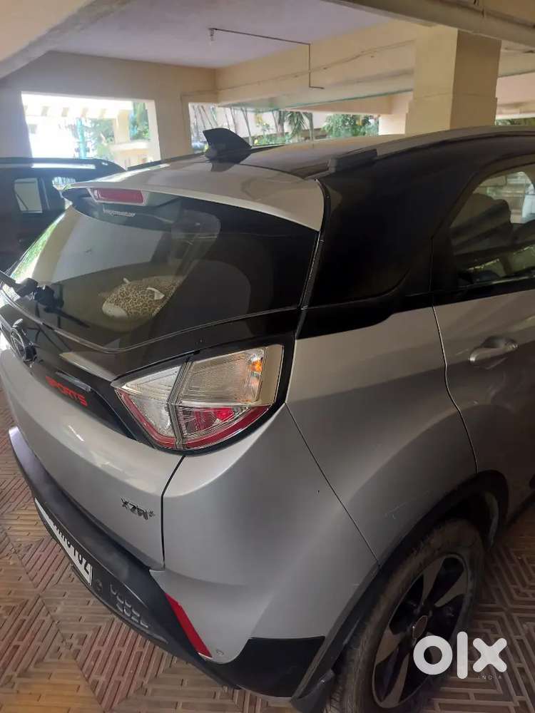 Nexon Duel Tone Top End Automatic 2018