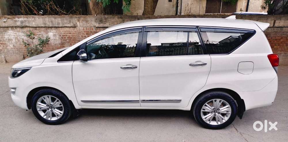 Toyota Innova Crysta 2.8z Automatic, 2018, Diesel