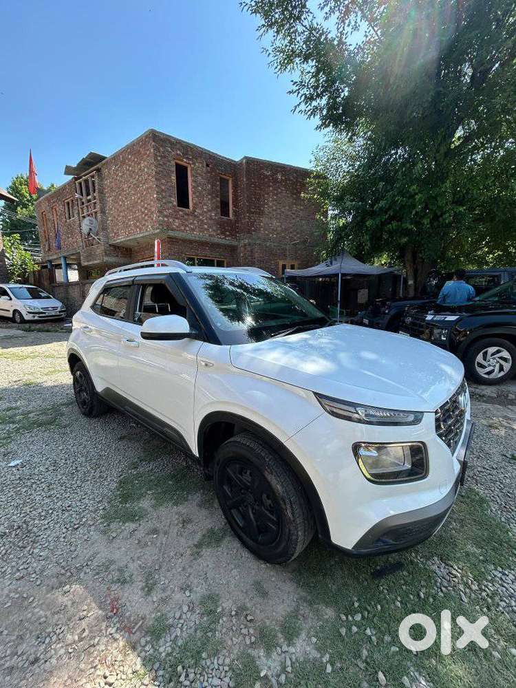 Hyundai Venue S 1.2 Petrol, 2021, Petrol