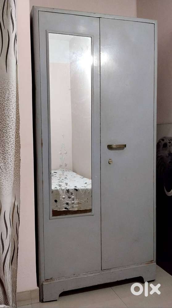 Almirah with two doors.
