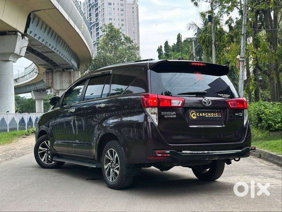 Toyota Innova Crysta 2.4 V 8 Str, 2021, Diesel
