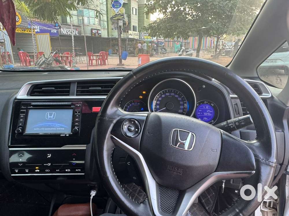 Honda Jazz 2015 Vx Petrol - Mint Condition