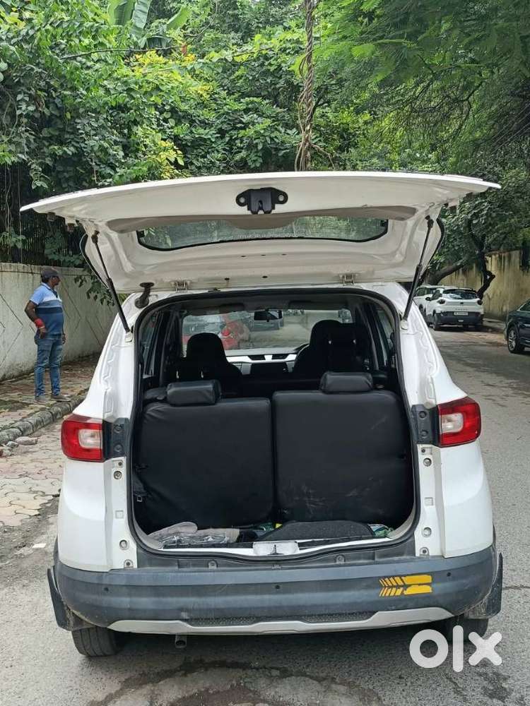 Renault Triber Rxz Easy-r Amt, 2021, Petrol