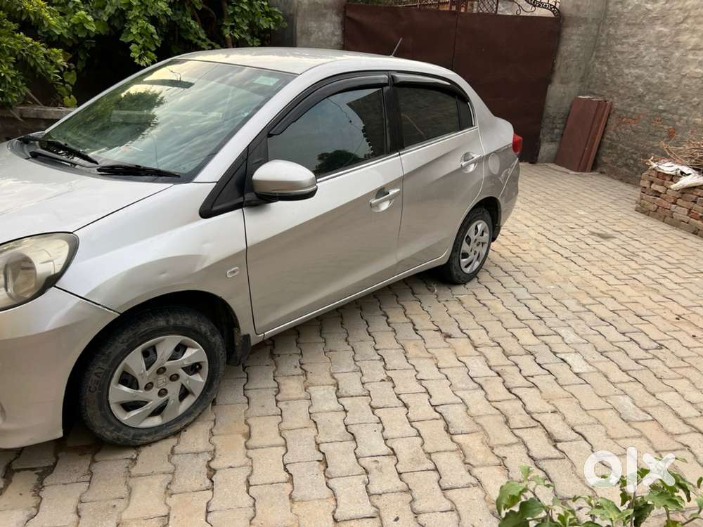 Honda Amaze 2015 Diesel 140000 Km Driven