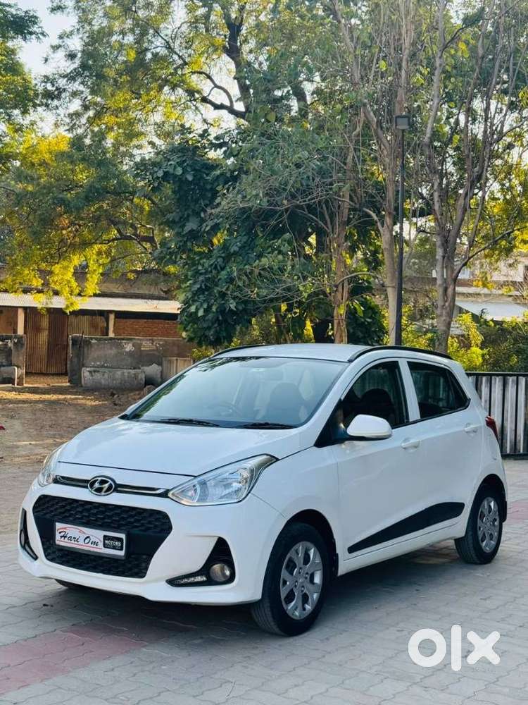 Hyundai Grand I10 Sportz Edition, 2017, Petrol