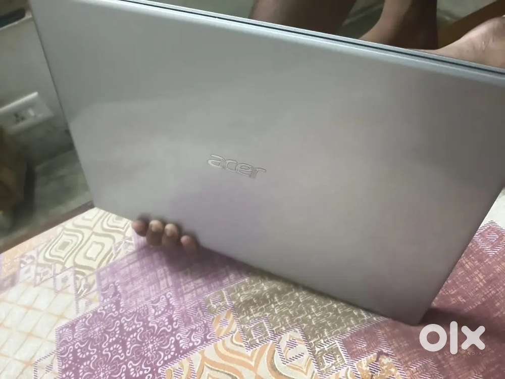 Acer i5  8/128