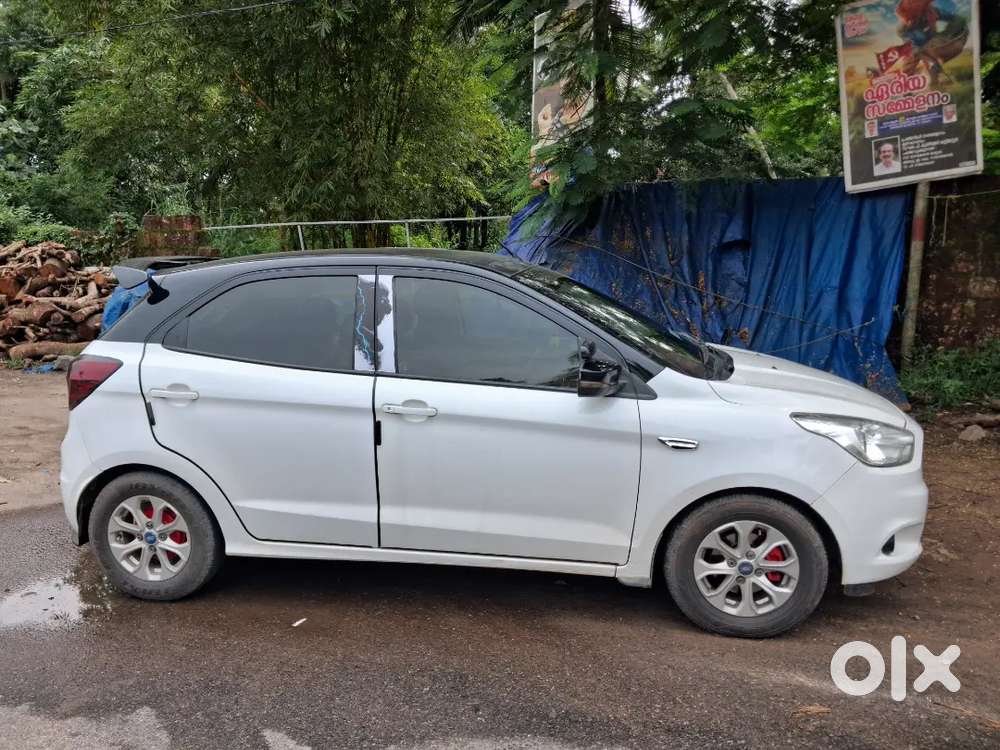 Ford Figo 1.2 Titanium 2015