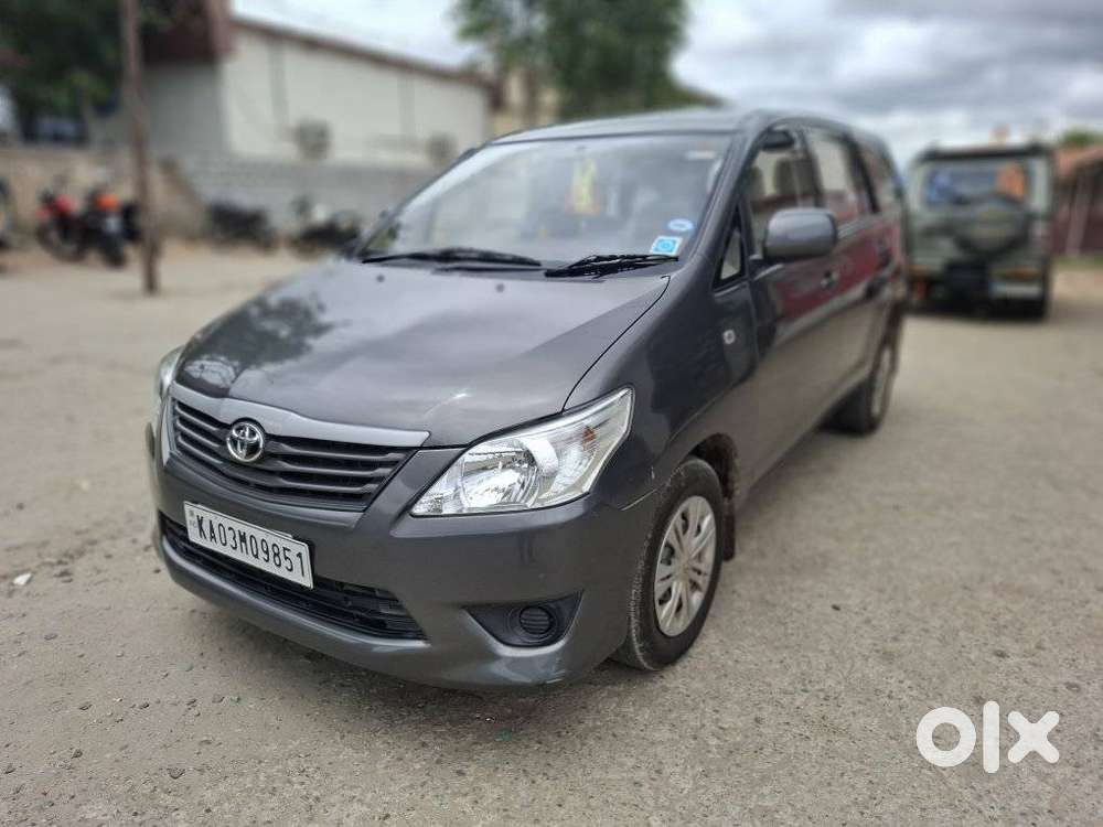 Toyota Innova 2.5 G (diesel) 7 Seater Bs Iv, 2012, Diesel
