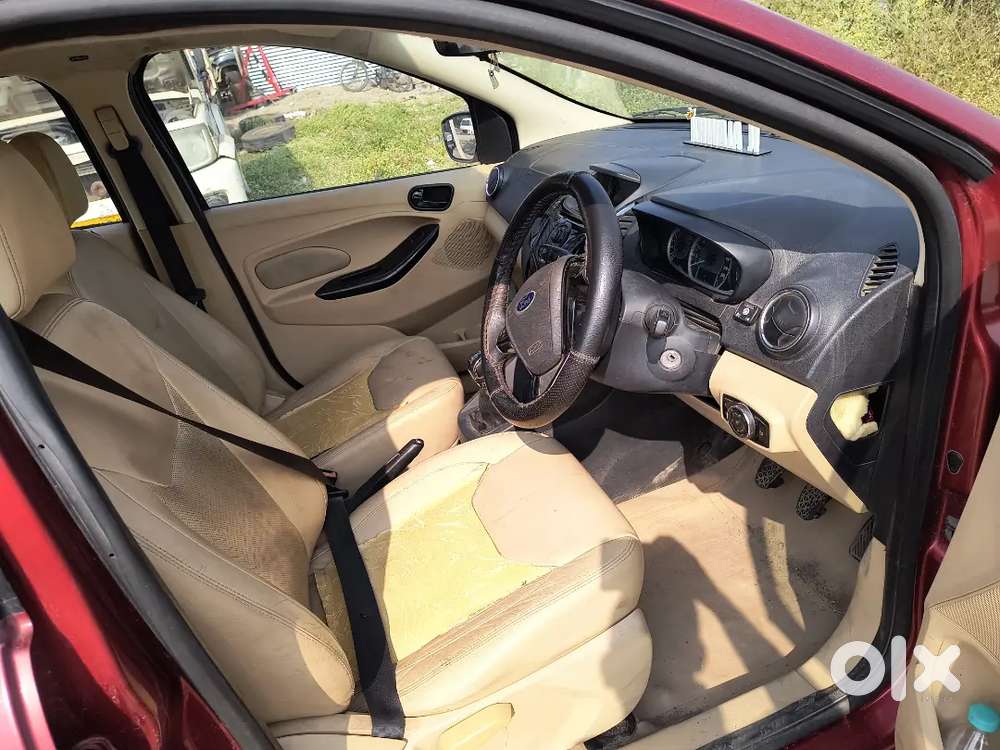 Ford Aspire Titanium Blu 2016
