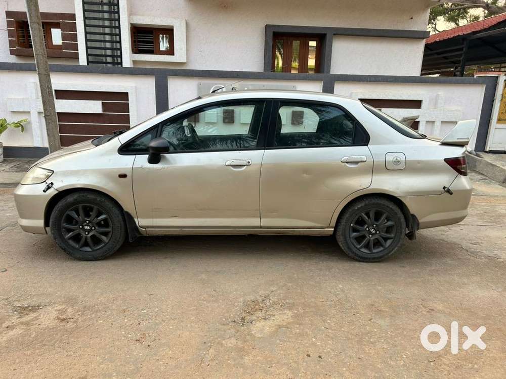 Honda City Zx 2003 Petrol Well Maintained