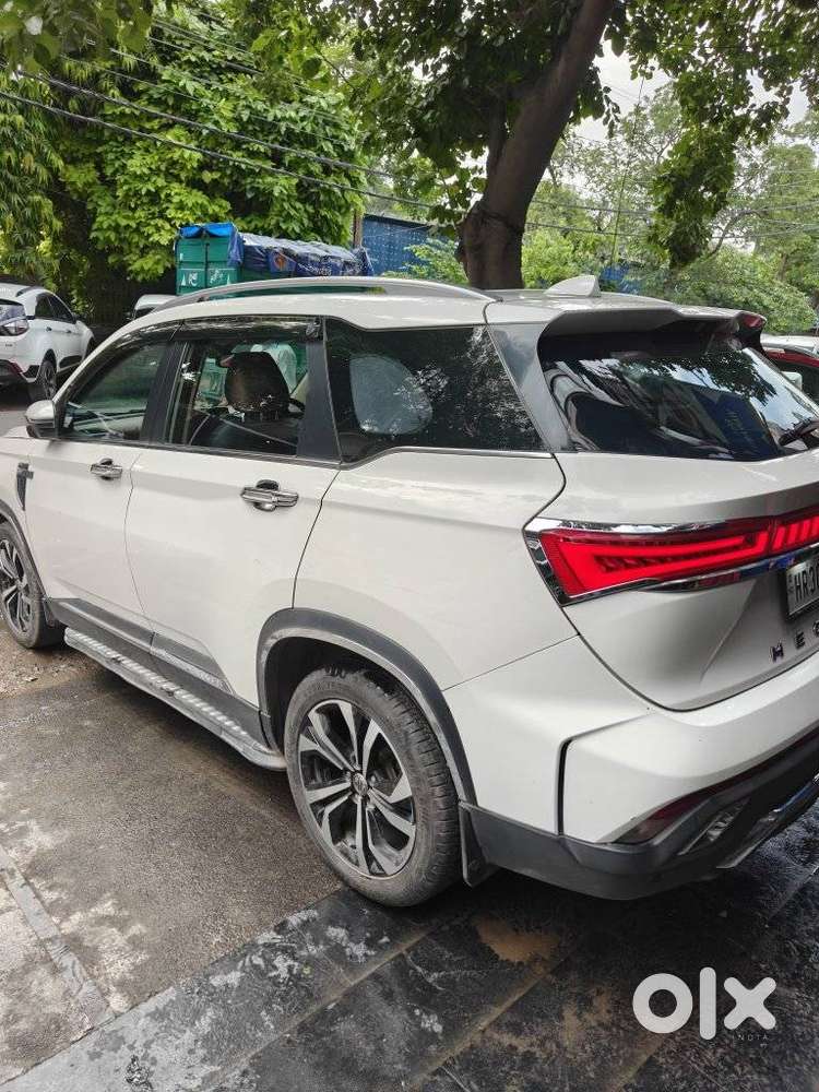 Mg Hector Plus Sharp Pro 1.5 Turbo Petrol Cvt 6 Str, 2023, Petrol
