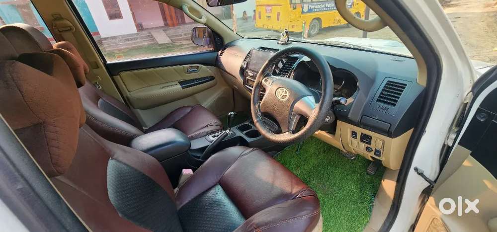 Toyota Fortuner 2014