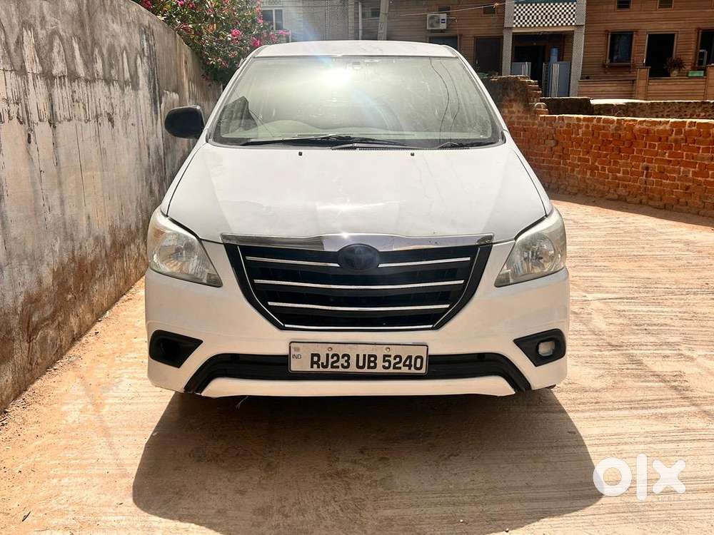 Toyota Innova 2013 G Variant Diesel Manual  8 Seater