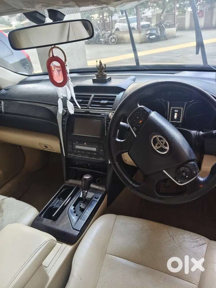 Toyota Camry 2016 Petrol Well Maintained