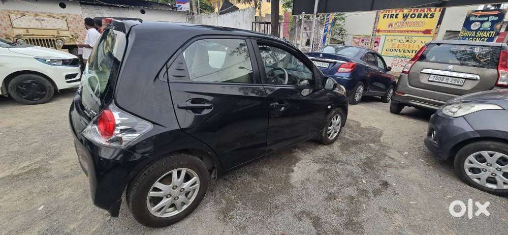 Honda Brio V Automatic, 2013, Petrol