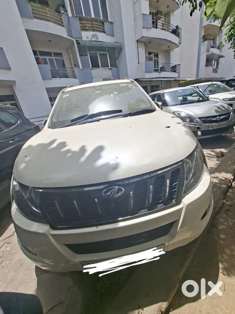 Mahindra Xuv500 2017 Diesel Only 22000 Km Driven With Sunroof