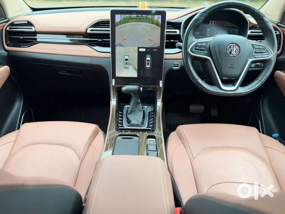Mg Hector Plus Sharp Pro 1.5 Turbo Petrol Cvt 6 Str, 2023, Petrol