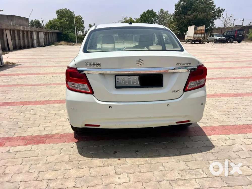 Maruti Suzuki Dzire 2018 Diesel 123800 Km Driven