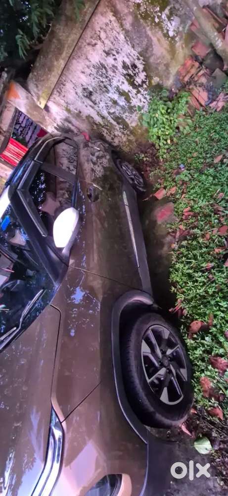 Tata Punch Dazzle 2024 Sunroof Year First