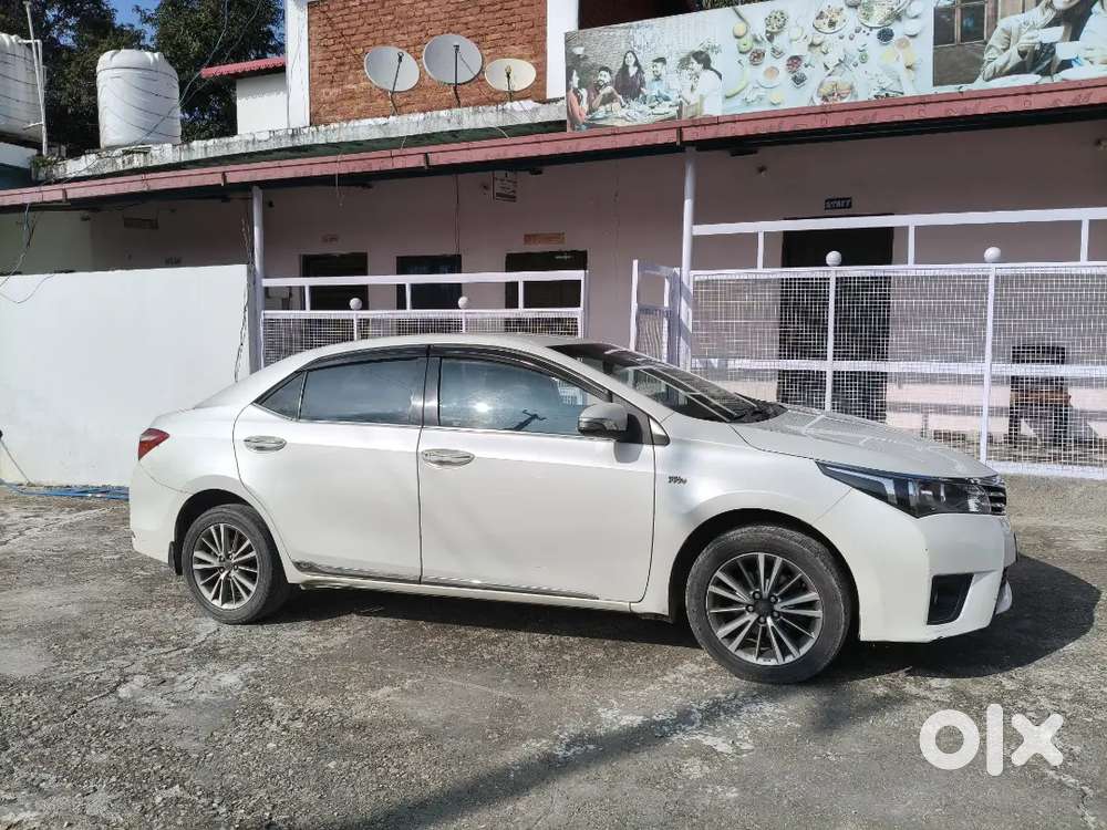 Corolla Altis 2015 Automatic
