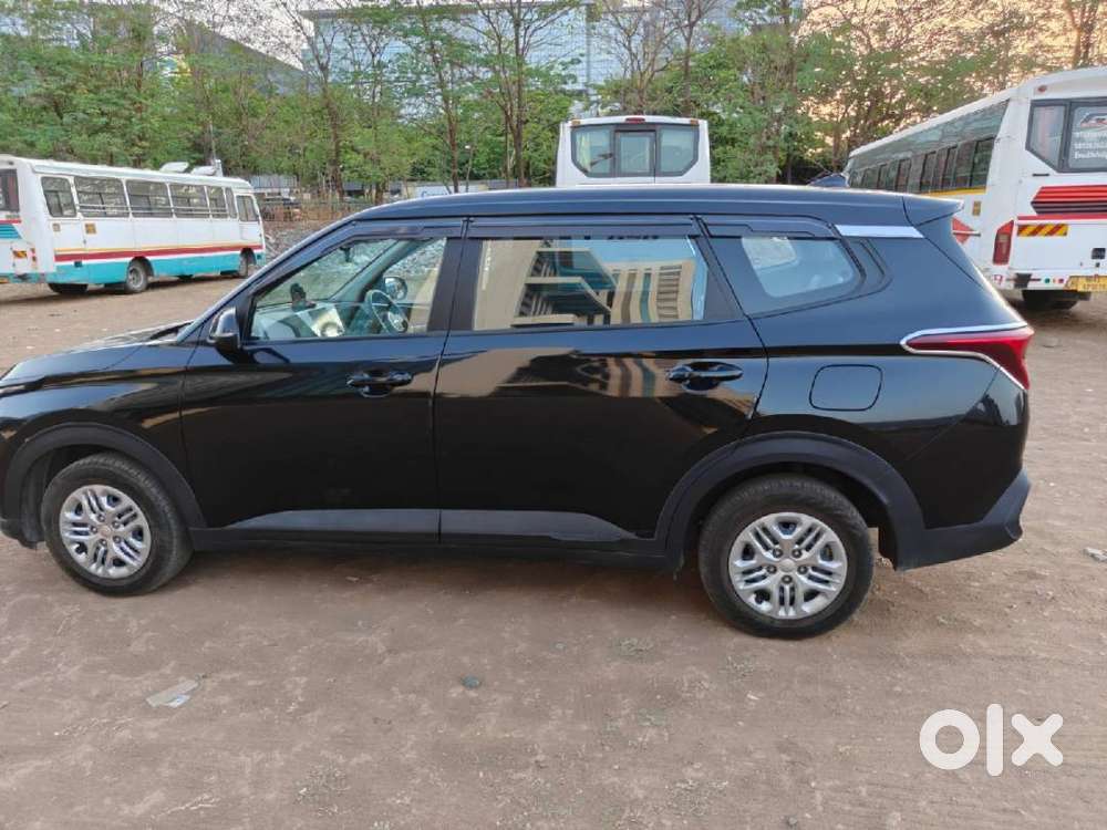 Kia Carens Premium Optional 1.5 Petrol Manual