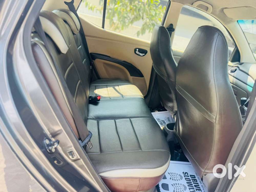 Hyundai I10 Sportz, 2012, Petrol