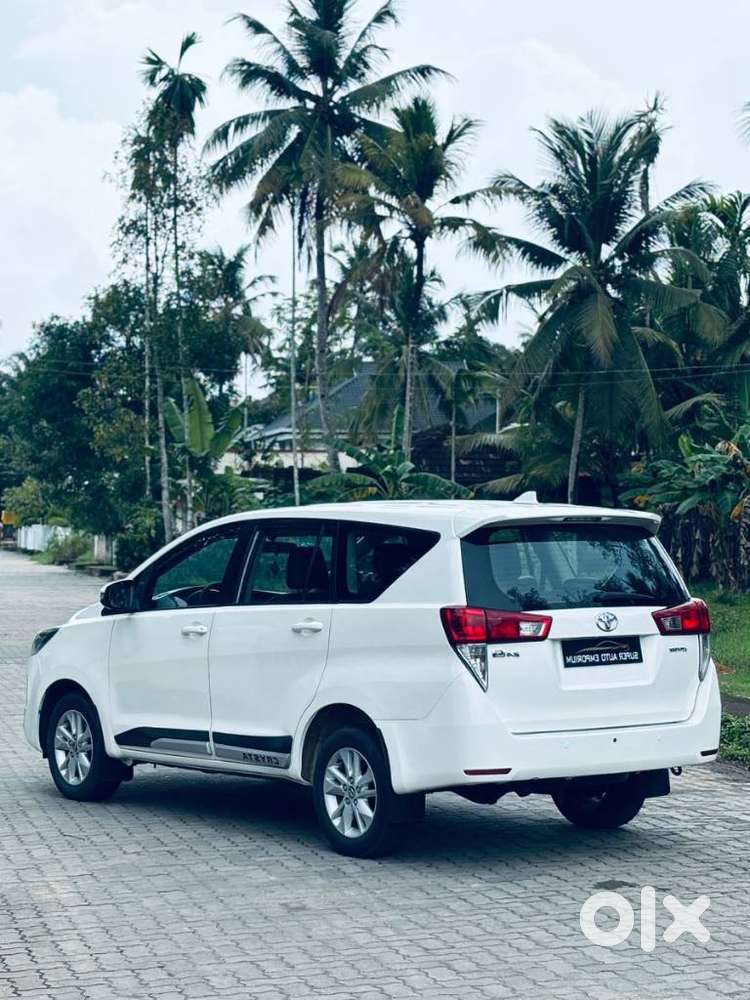 Toyota Innova Crysta 2.4 G Plus Mt 7 Str, 2018, Diesel