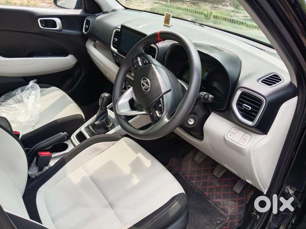 Hyundai Venue S 1.2 Petrol, 2024, Petrol