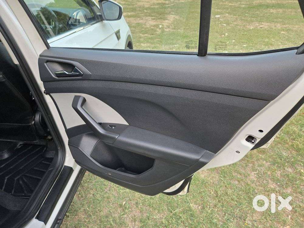 Skoda Kushaq 1.0 Tsi Style At (6 Airbags), 2021, Petrol