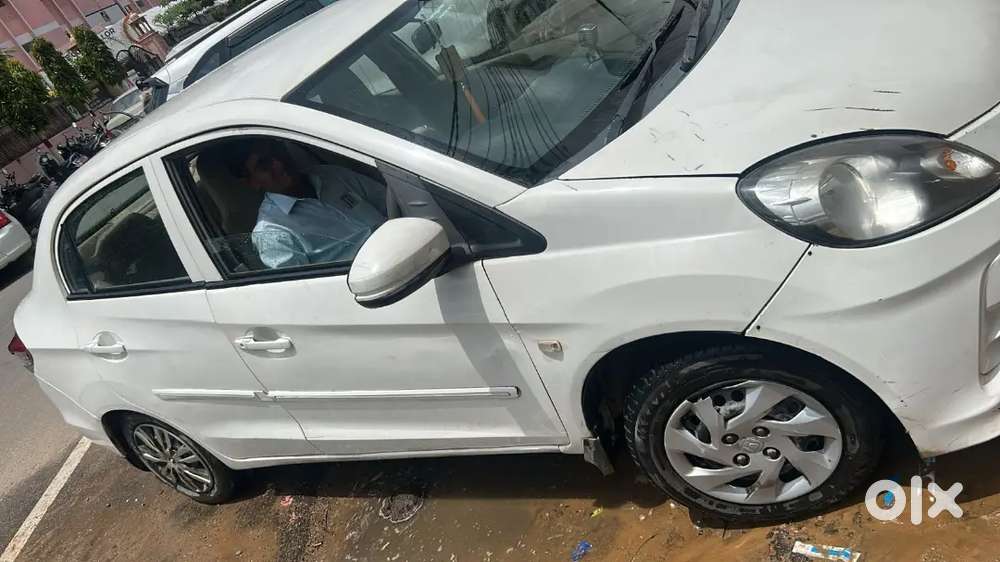 Honda Amaze Diesel 2015