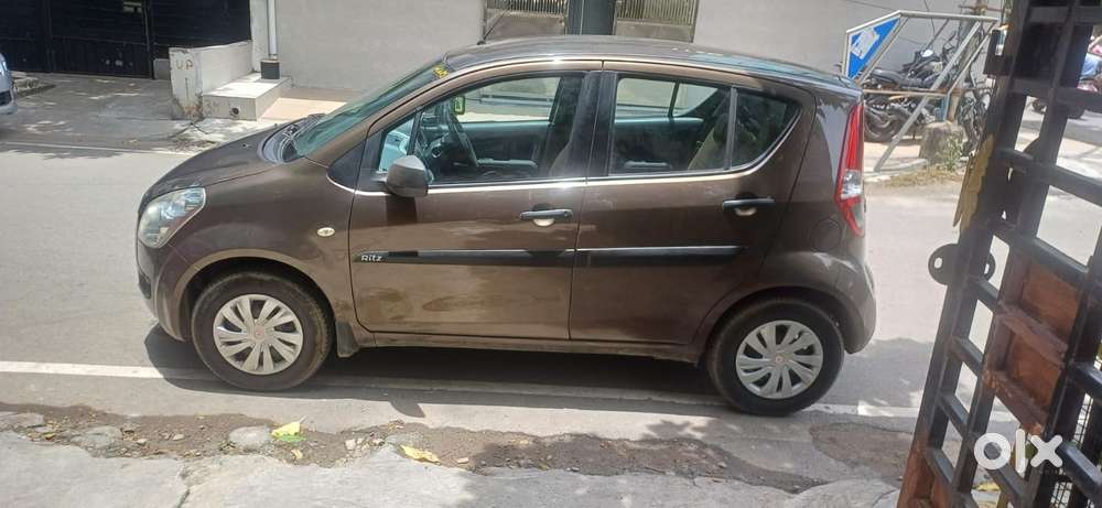 Maruti Suzuki Ritz Vxi, 2011, Petrol