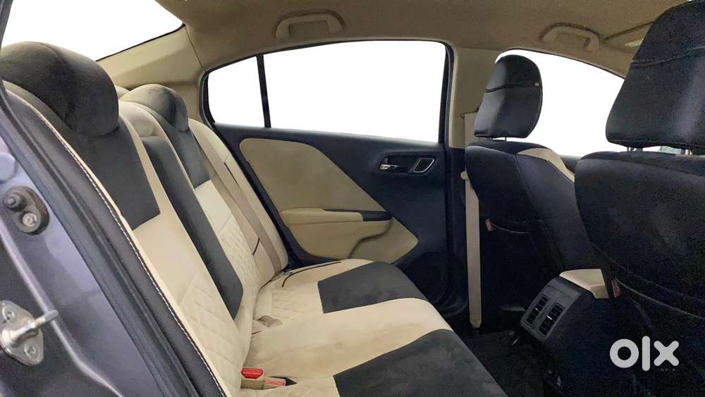 Honda City I-vtec V, 2018, Petrol