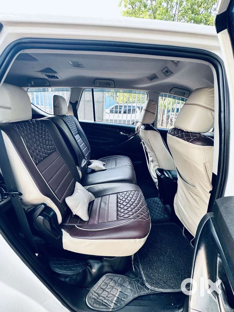 Toyota Innova Crysta 2.4 G Plus Mt 8 Str, 2022, Diesel