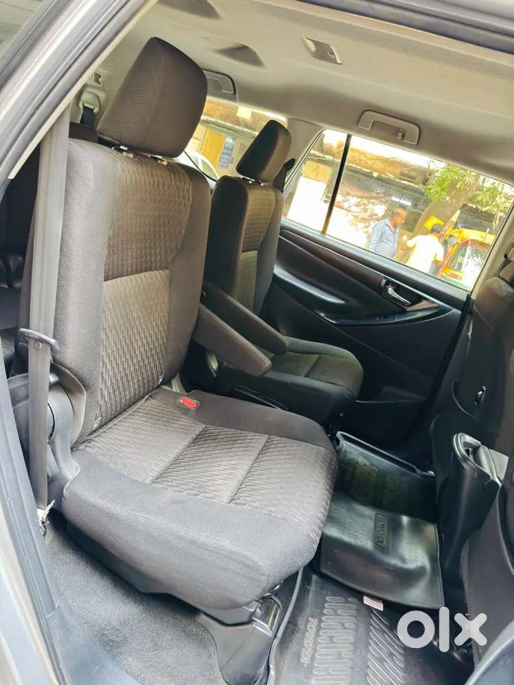 Toyota Innova Crysta 2.4 G Mt 7 Str, 2018, Diesel