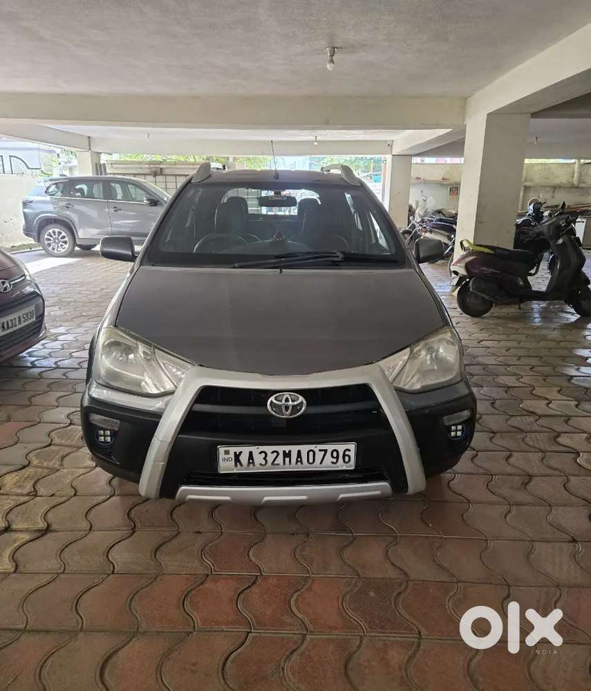 Toyota Etios Cross 2014