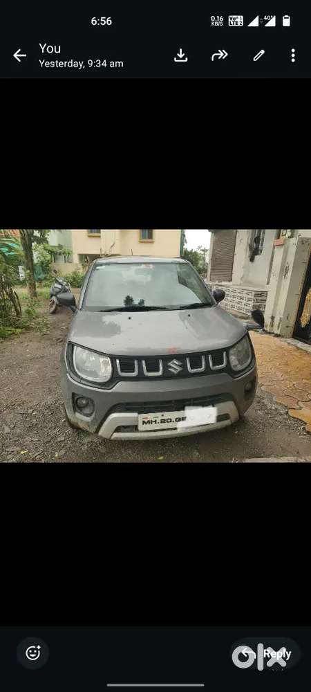Maruti Ignis One Hand Use