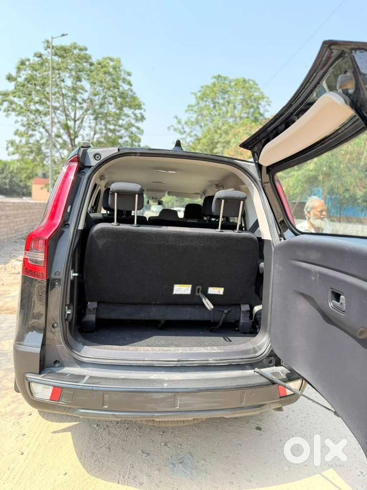 Scorpio N Z2 Petrol Black Colour