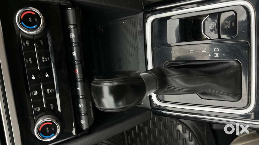 Mahindra Xuv700 2.0 Ax 7 Petrol At Luxury Pack Str, 2022, Petrol