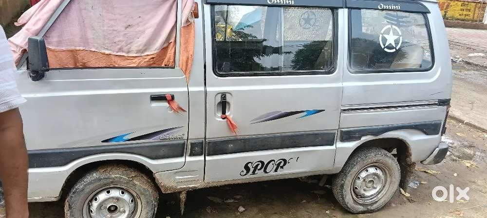 Maruti Suzuki Omni 2013