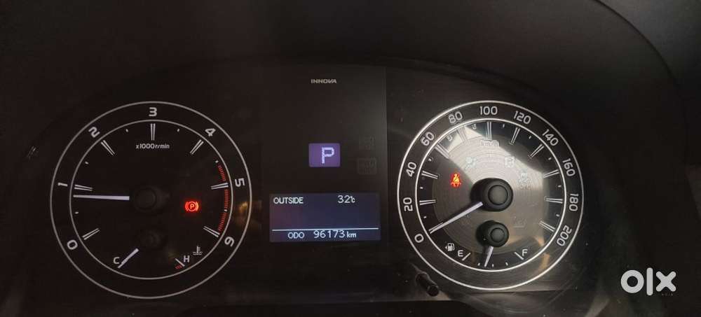 Toyota Innova Crysta 2.8 Gx At, 2017, Diesel