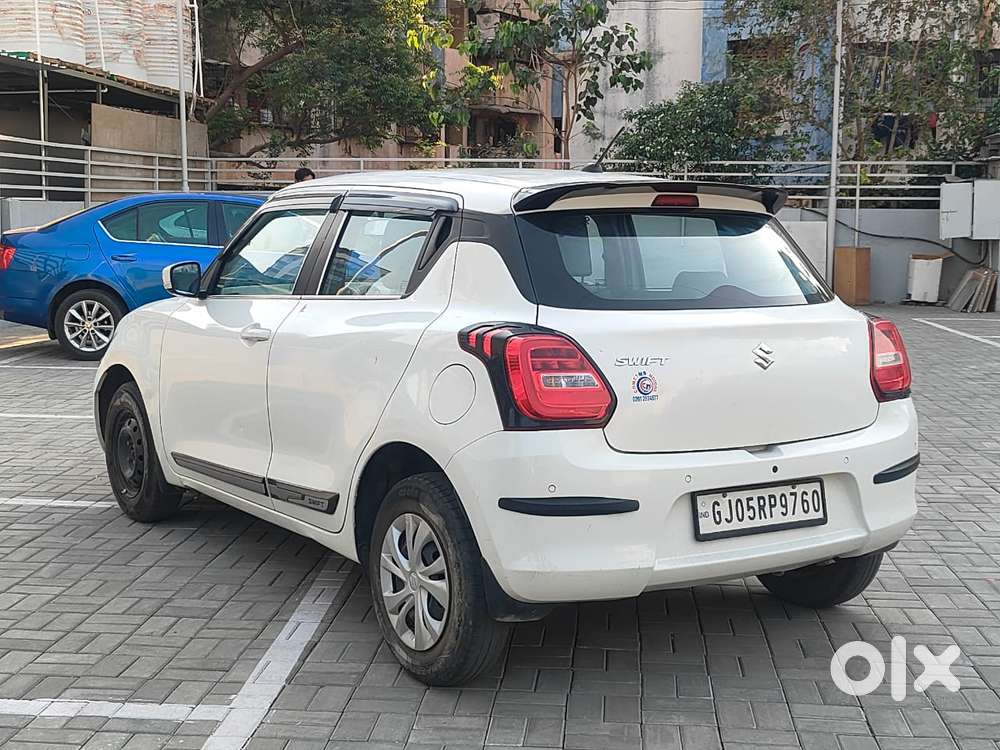 Maruti Suzuki Swift Vxi + Manual, 2022, Petrol