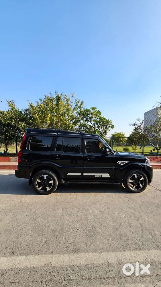 Mahindra Scorpio S11 Mt 7s, 2023, Diesel