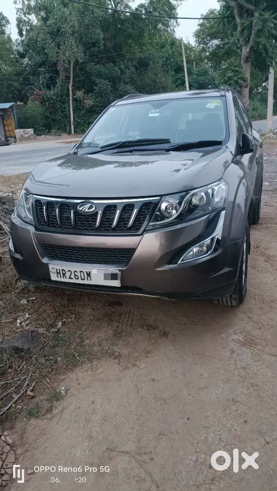 Mahindra Xuv500 2018 Diesel 98500 Km Driven