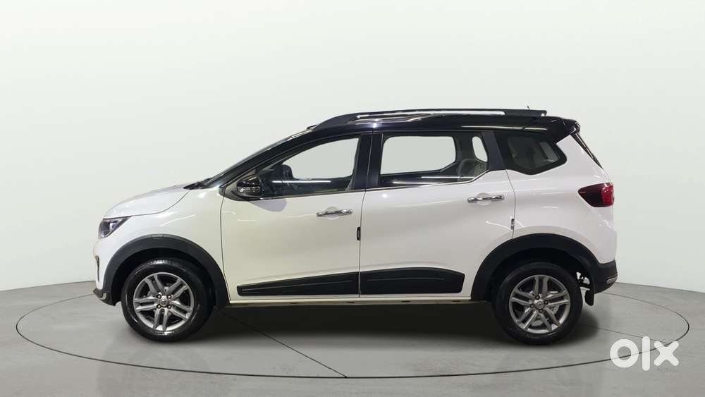 Renault Triber Rxz, 2024, Petrol