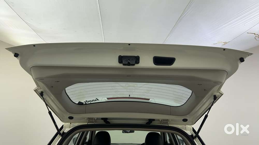 Mahindra Xuv300 W8 Diesel, 2023, Diesel