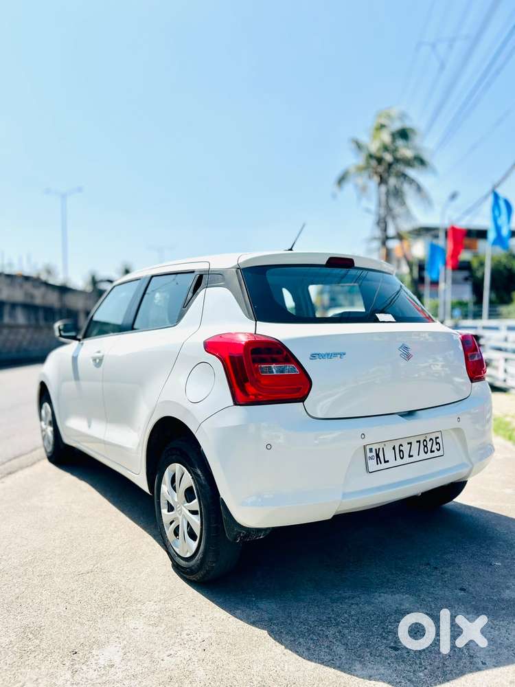 Maruti Suzuki Swift 1.2 Vxi (o), 2022, Petrol